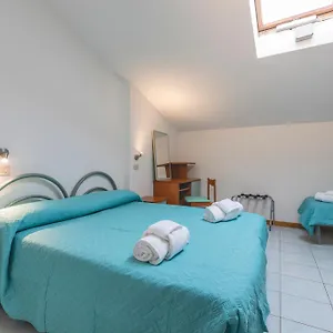  Hotel La Perla